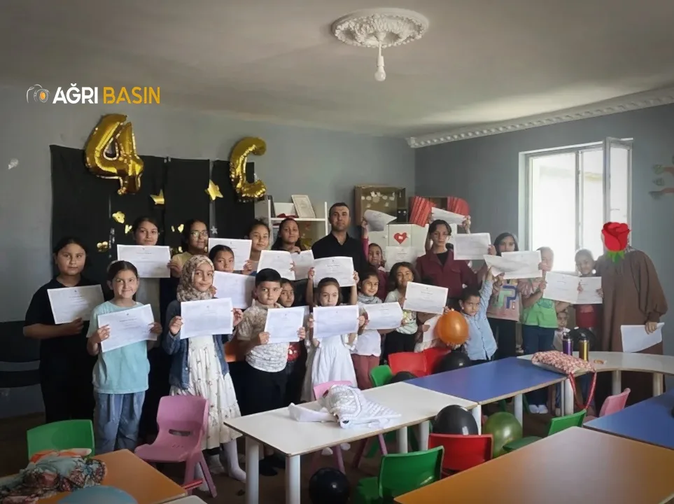 Diyadin’de minikler Kur’an sevincini yaşadı