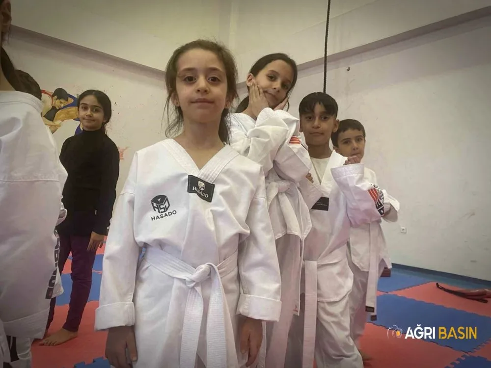 Patnos’ta Taekwondo Rüzgârı: Gençler Minderde Geleceği Kuruyor