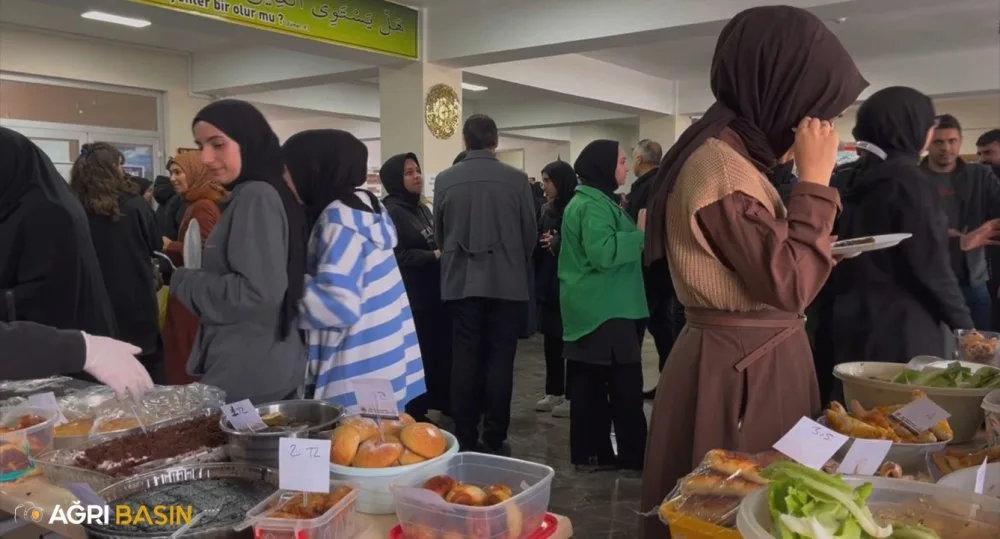 Ağrı'da Lise Öğrencilerinden Gazze'ye Yardım Kermesi