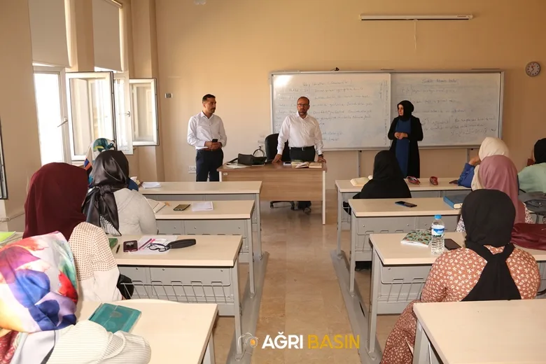 Ağrı'da Üniversite Öğrencilerine Yönelik Kur'an Kursu Açıldı