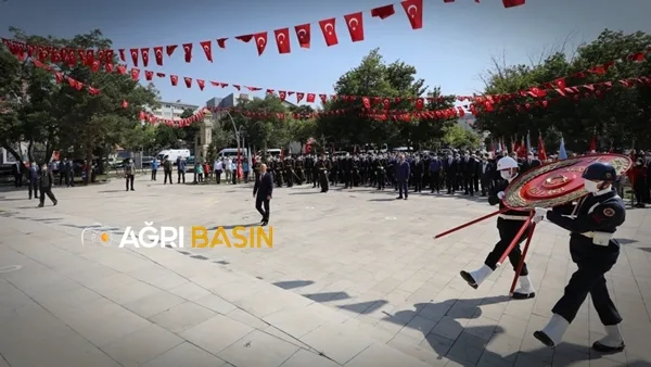 99. Yıldönümü Gerçekleşen 30 Ağustos Zafer Bayramı Ağrı'da Törenle Kutlandı