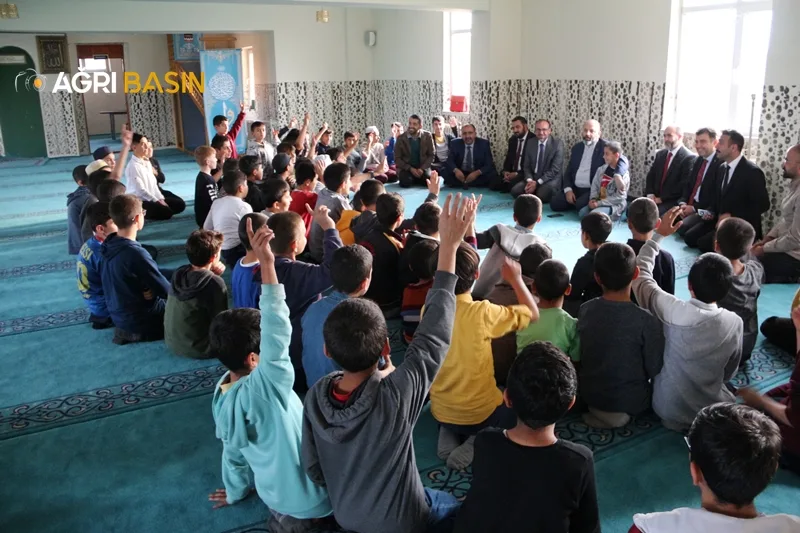 TDV II. Başkanı İhsan Açık Ağrı'da
