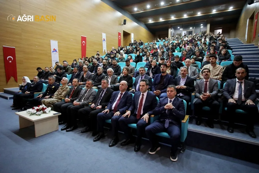 AİÇÜ’de Ağrı Tarihinden Sayfalar Paneli Düzenlendi