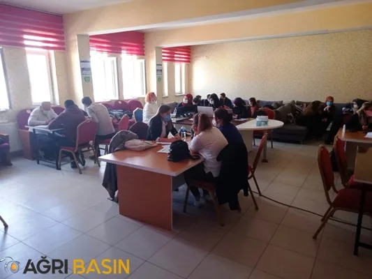 Ağrı'da Öğretmenlere Scientix Eğitimi Verilmeye Başladı