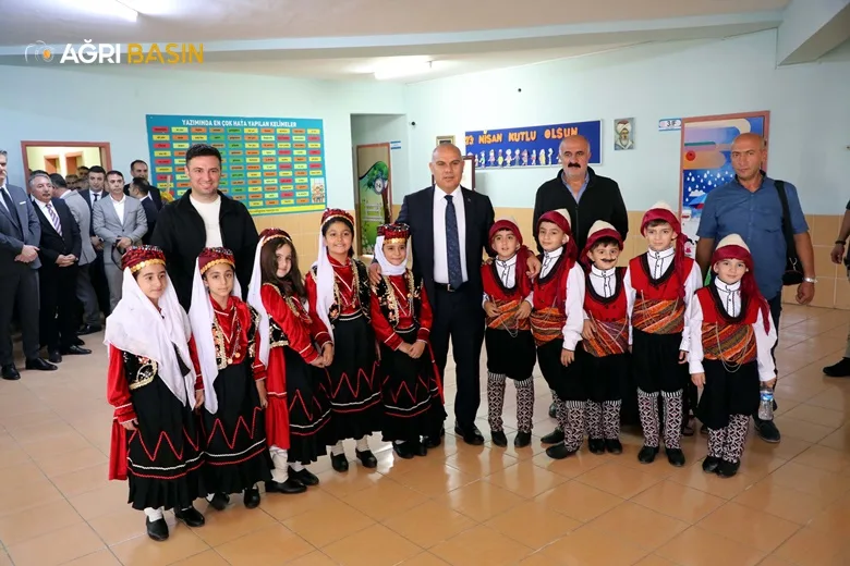 Ağrı'da İlköğretim Haftası Coşkuyla kutlandı