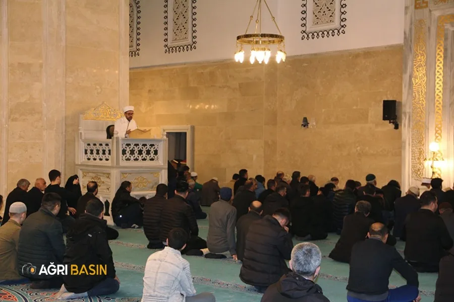 Ağrı İl Müftüsü Celal Büyük "İyilik Buluşmaları" kapsamında Patnos'ta