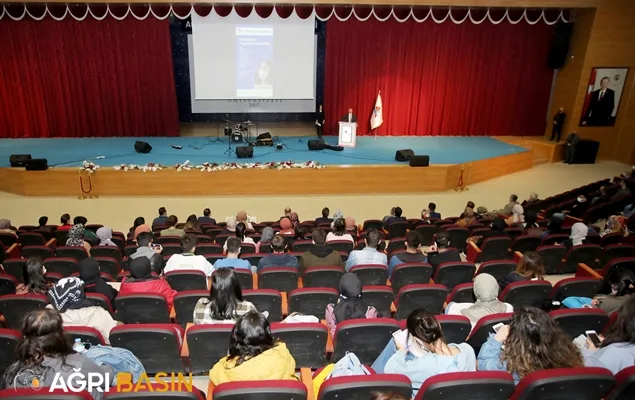 Prof.Dr.Abdulhalik Karabulut Öğrencilerle Buluştu