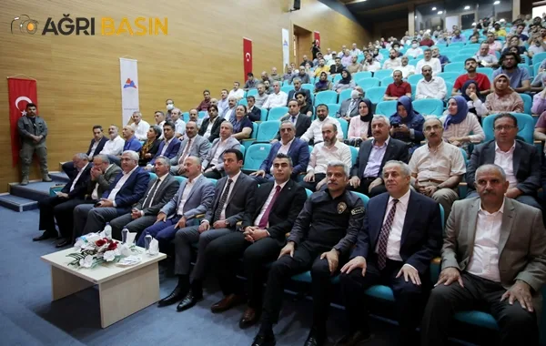 AİÇÜ'de “Türkiye’de Darbeler” Konferansı Gerçekleştirildi