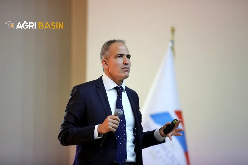 AİÇÜ’de “AR-GE ve İnovasyon Konferansı” yapıldı