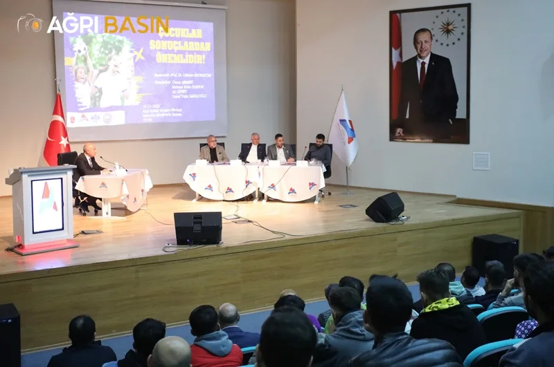 AİÇÜ’de Çocuklar Sonuçlardan Önemlidir Paneli