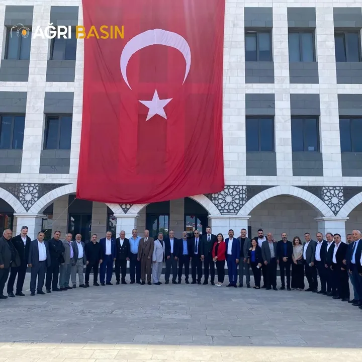 İstanbul Ağrı Dernekler Federasyonundan Başkan YEĞİN’e Ziyaret