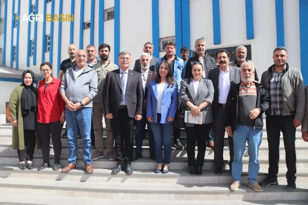 Ağrı Belediye Eş Başkanlara Hayırlı Olsun Ziyaretleri devam ediyor