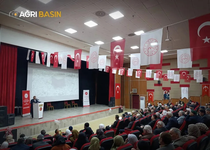 Ağrı’da 2025 Yılı Hac Eğitim Semineri Düzenlendi