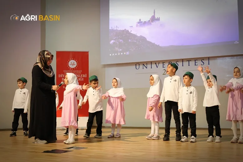 Ağrı'da 4-6 Yaş Kur'an Kursunda Miniklerden Kur’an Ziyafeti