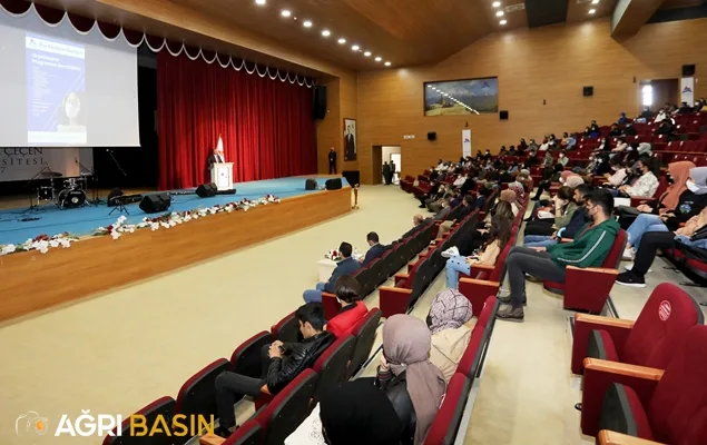 Prof.Dr.Abdulhalik Karabulut Öğrencilerle Buluştu