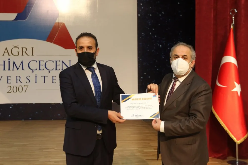 AİÇÜ’de “Bağımlılıkla Mücadele Konferansı” Düzenlendi