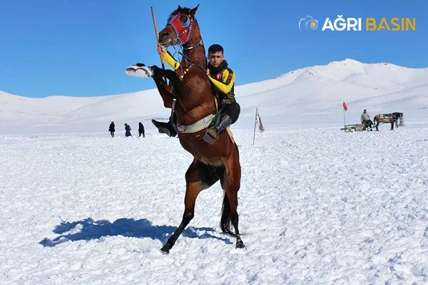 Taşlıçay Balık Gölü 1. Kış festivali düzenlendi