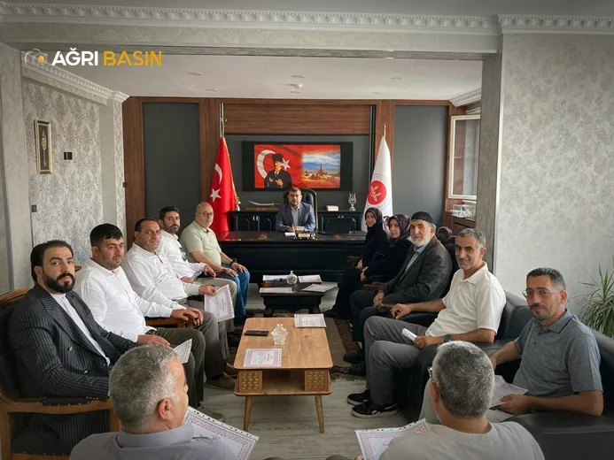 Müftü Şafak’tan din görevlilerine umre hizmeti toplantısı