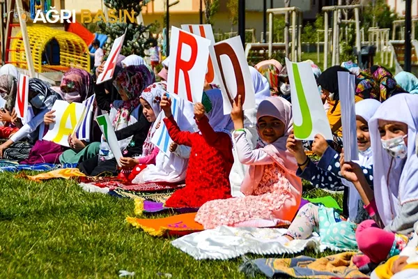 Ağrı'da "Hayat Namazla Güzeldir" Etkinliği