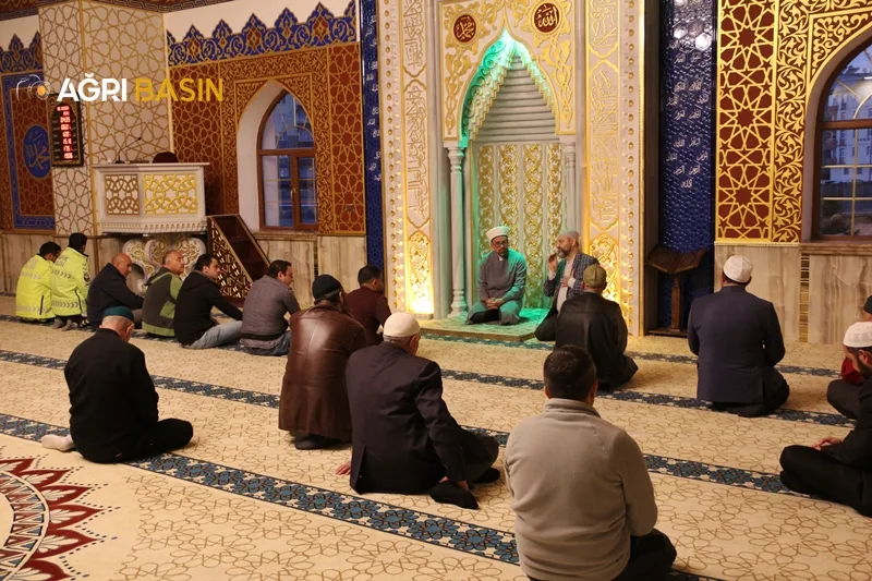 TDV II. Başkanı İhsan Açık Ağrı'da
