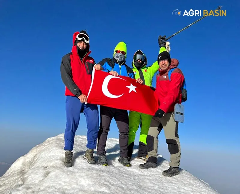 AİÇÜ’de Bisiklet Turu ve Dağ Tırmanışı Düzenlendi
