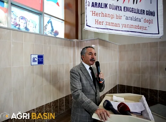 AİÇÜ’de Kulaçlar Engelleri Aşmak İçin Atıldı