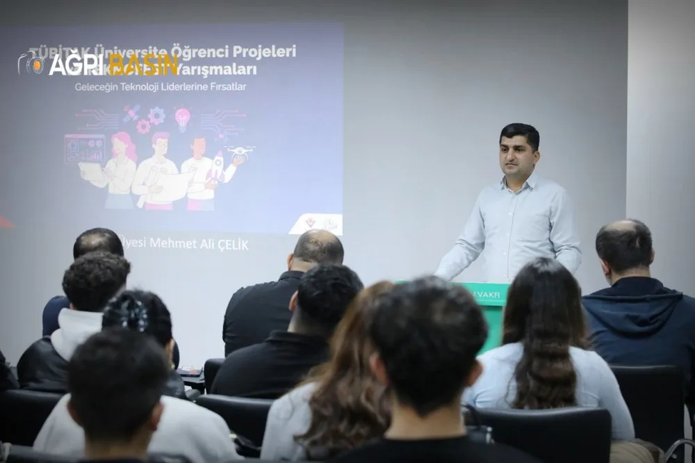 Ağrı'da TÜBİTAK ve TEKNOFEST Proje Rehberi Seminerleri Başladı