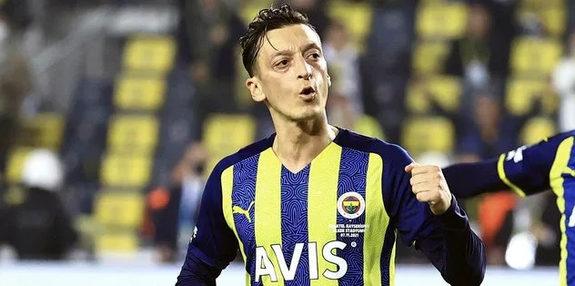 Mesut Özil Fenerbahçe İle Yollarını Ayırdı