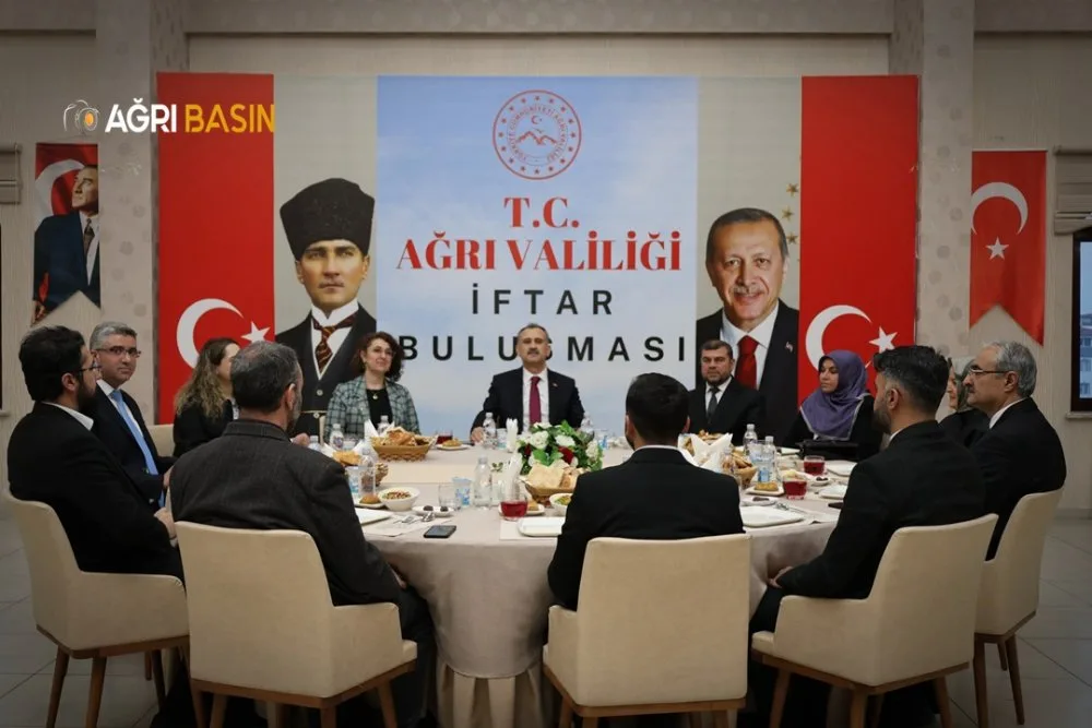 Vali Özder Bozkurt’tan din görevlilerine iftar buluşması