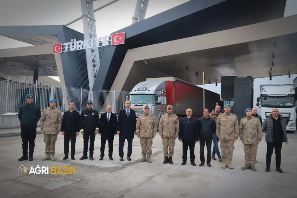 Vali Bozkurt’tan güvenlik güçlerine bayram ziyareti