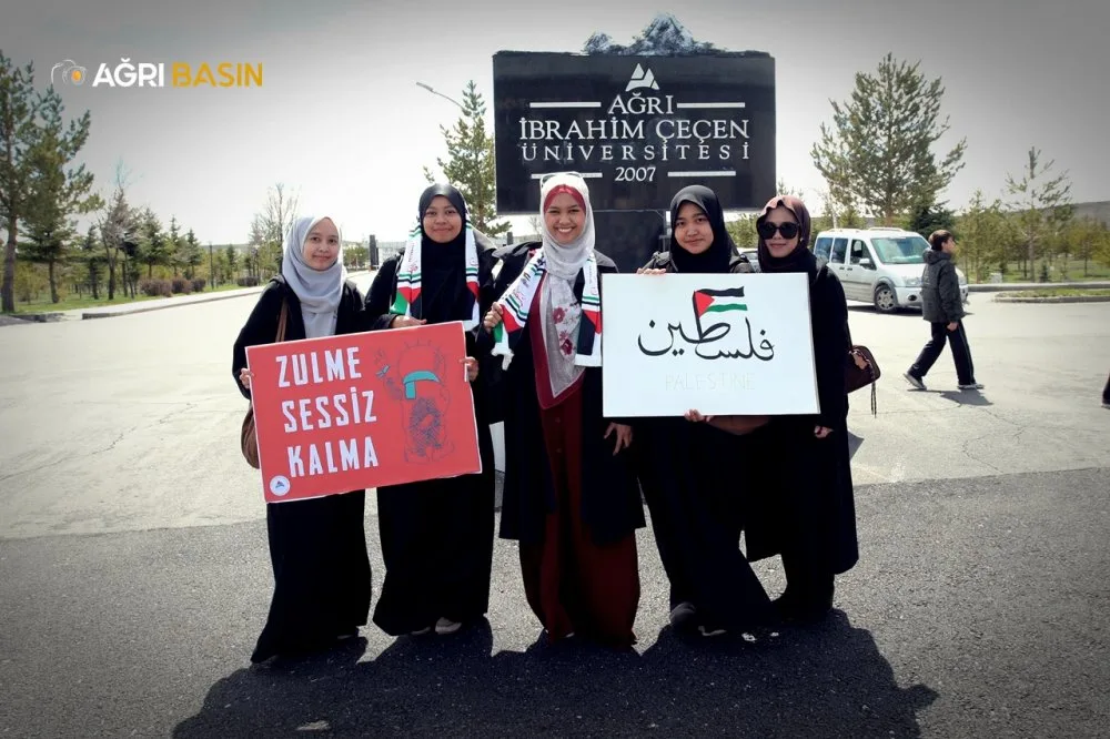 AİÇÜ Kampüsünde Filistin Vicdan Yürüyüşü