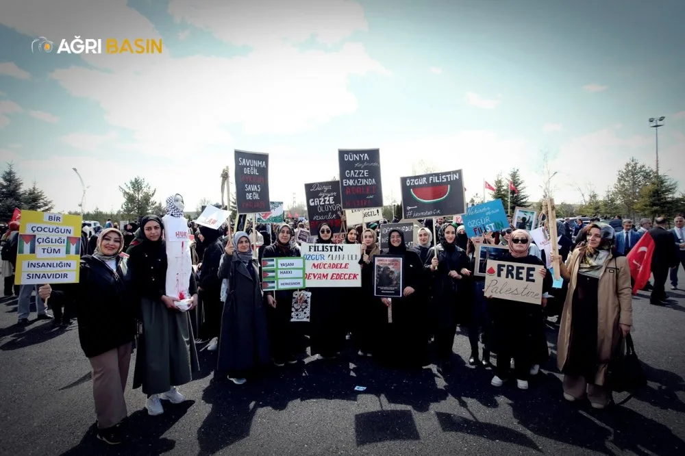 AİÇÜ Kampüsünde Filistin Vicdan Yürüyüşü