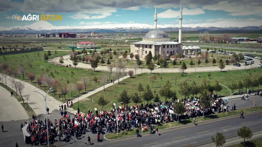 AİÇÜ Kampüsünde Filistin Vicdan Yürüyüşü