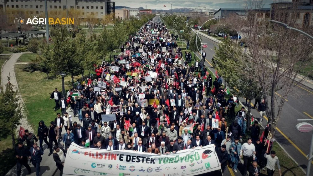 AİÇÜ Kampüsünde Filistin Vicdan Yürüyüşü