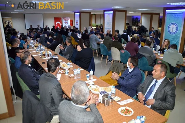 Memur-Sen Ve Eğitim-Bir-Sen İl Divan Toplantısı Gerçekleştirildi