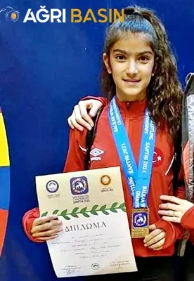 Ağrılı Güreşçi Birgül Şimşek Balkan Şampiyonu Oldu