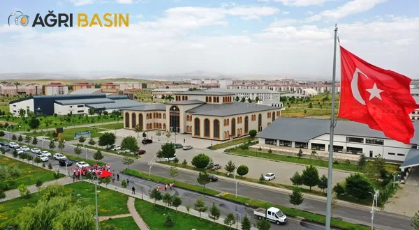 AİÇÜ'de “Türkiye’de Darbeler” Konferansı Gerçekleştirildi