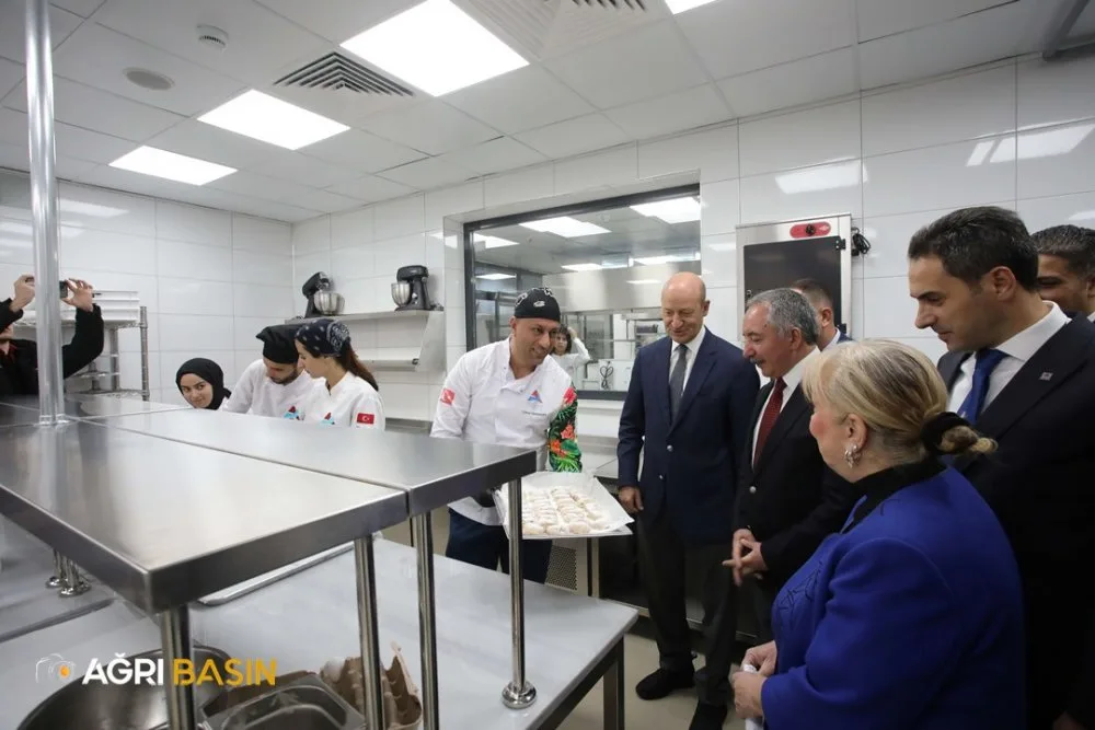 IC Vakfı'ndan Ağrı İbrahim Çeçen Üniversitesi Gastronomi Eğitimine Büyük Yatırım