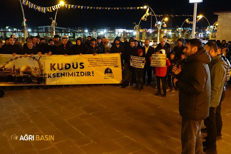 Ağrı'da "Dünya Kudüs Günü" basın açıklamasına yoğun katılım