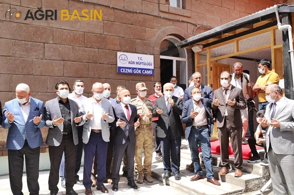 Cezmi Gök Cami Cuma namazı ile birlikte ibadete açıldı