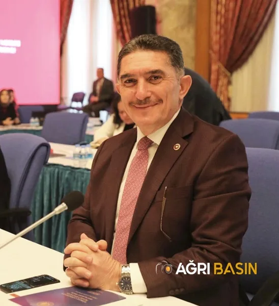 Ekrem Çelebi'den 24 Kasım Öğretmenler Günü Mesajı