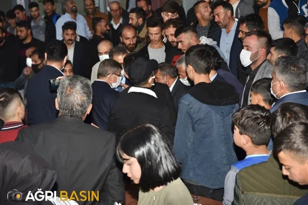 Ahmet Davutoğlu Ağrı'da