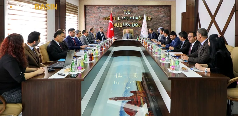 Vali Osman Varol Başkanlığında Eğitim ve Öğretim değerlendirme toplantısı