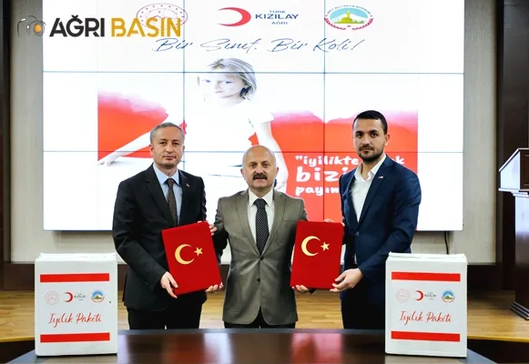 Vali Dr.Osman Varol Başkanlığında "Bir Sınıf Bir Koli" Projesi İmzalandı
