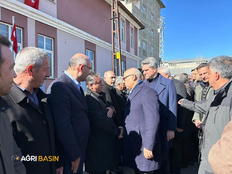 Erhan Tenekeci'nin Annesi Emine Tenekeci Vefat Etti