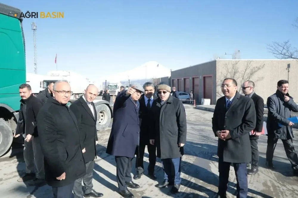 Ticaret Bakan Yardımcısı Uçarmak Gürbulak Sınır Kapısını Ziyaret Etti