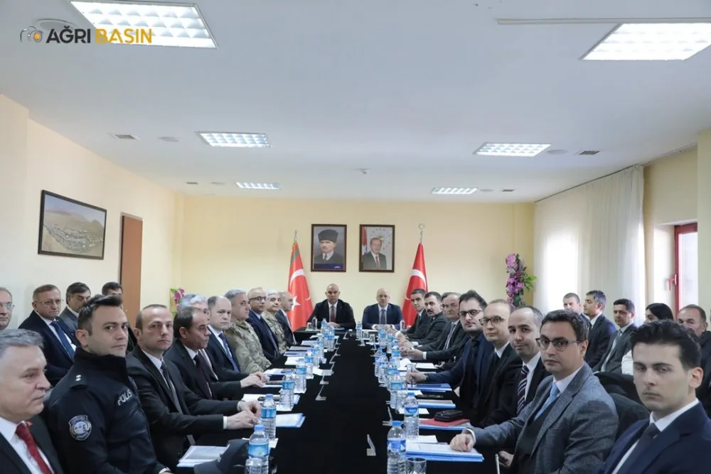 Ticaret Bakan Yardımcısı Uçarmak Gürbulak Sınır Kapısını Ziyaret Etti