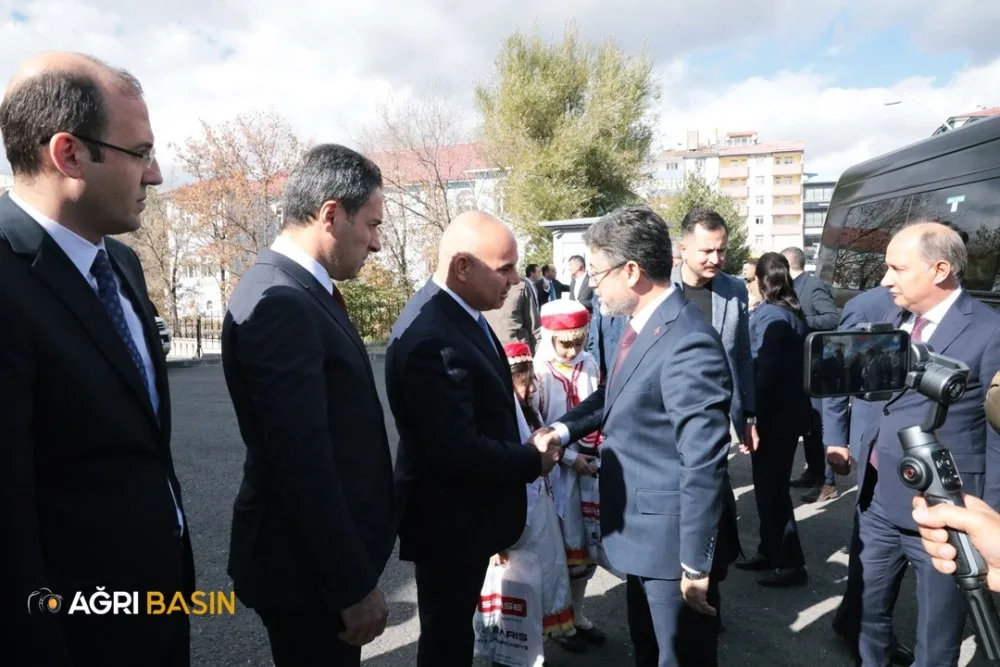 Tarım ve Orman Bakanı İbrahim Yumaklı Ağrı'da