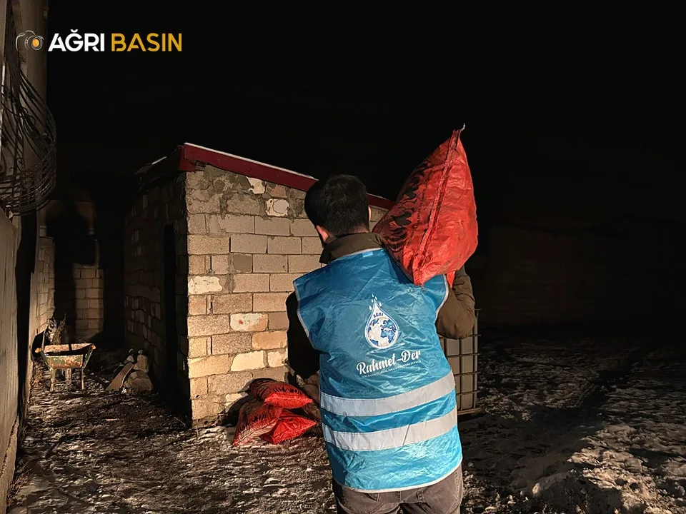 Ağrı Rahmet-Der, Çetin Kış Şartlarında Umut Oluyor