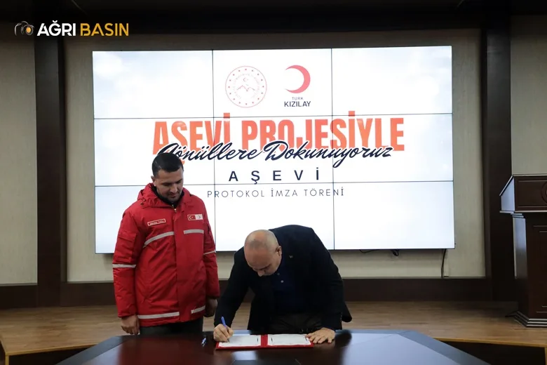 Türk Kızılay Ağrı Şubesinden 500 Aileye sıcak yemek hizmeti